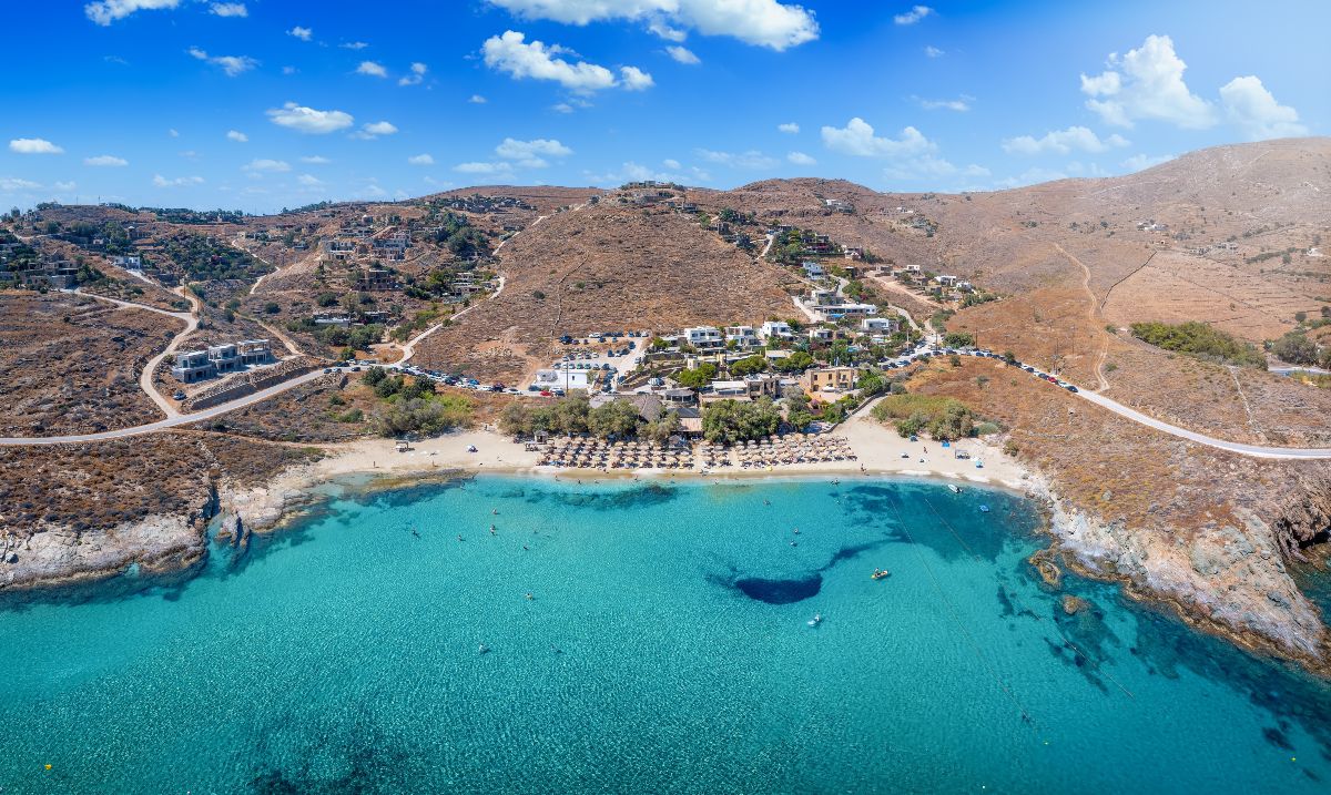 Κέα: Η πιο elegant καλοκαιρινή απόδραση που συνδυάζει αυθεντικότητα, chic ατμόσφαιρα και θάλασσα