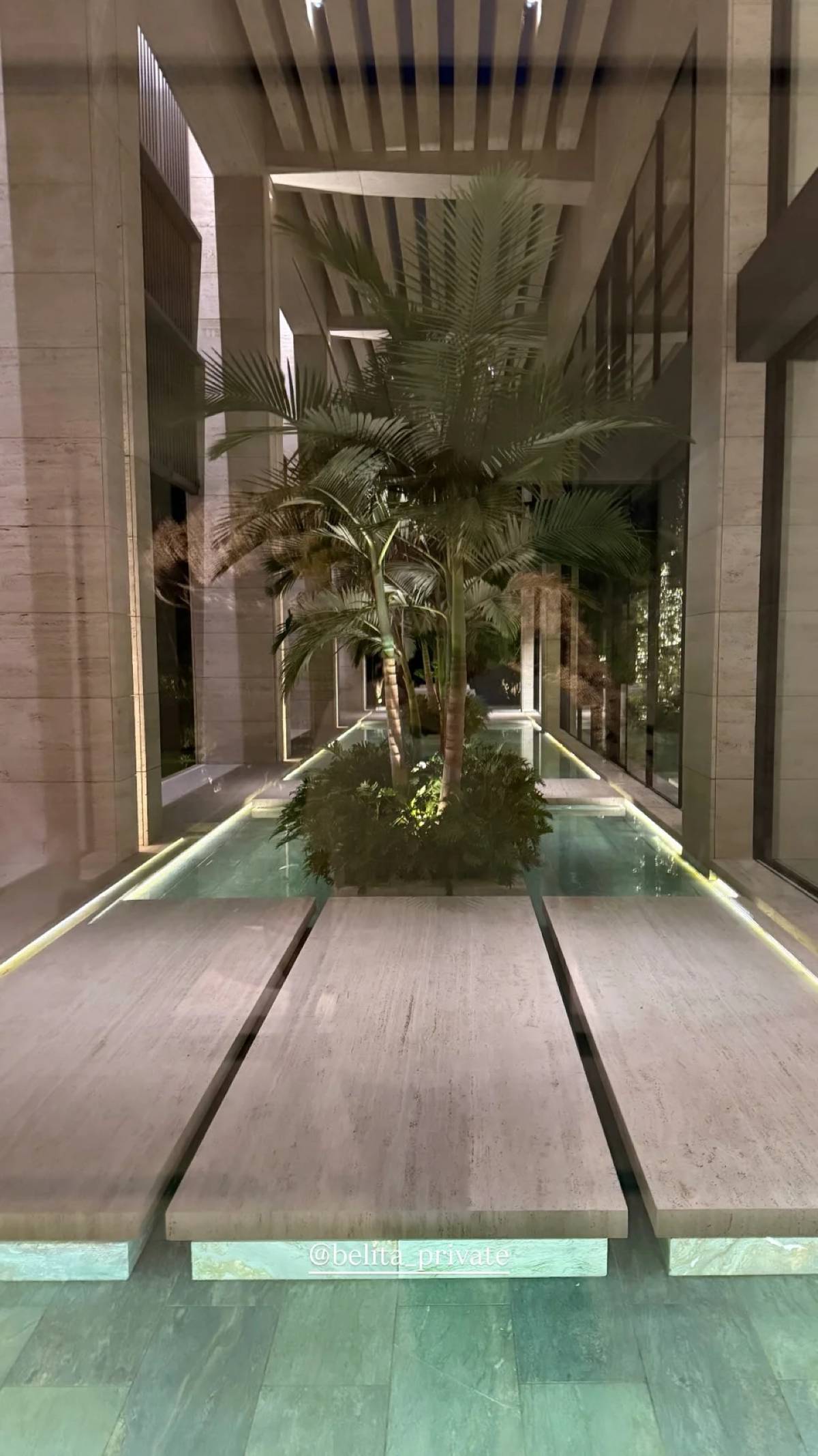 Δήμητρα Κούστα: Ποια είναι η νέα κολλητή της Βίσση - Το παρελθόν της, η έπαυλη και ο χλιδάτος γάμος (Φωτογραφίες)