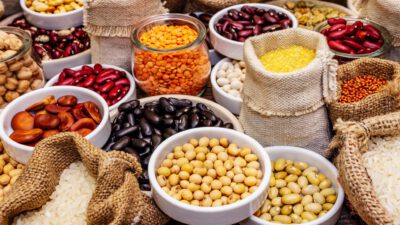 δημητριακό σε τραπέζι