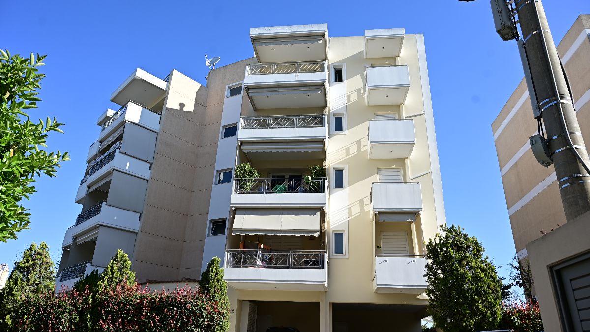 Μαρούσι: Γειτόνισσα «σπάει» την σιωπή της - Τι συνέβη λίγο πριν πηδήξει από το μπαλκόνι η 27χρονη