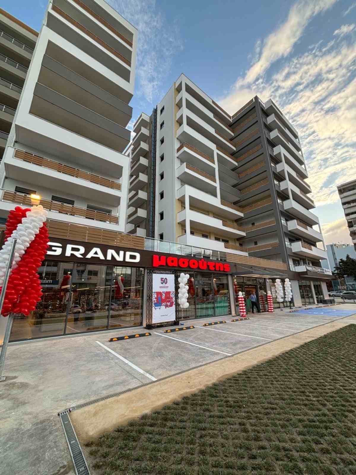 Εγκαίνια GRAND Mασούτης στις Τρεις Γέφυρες Αττικής