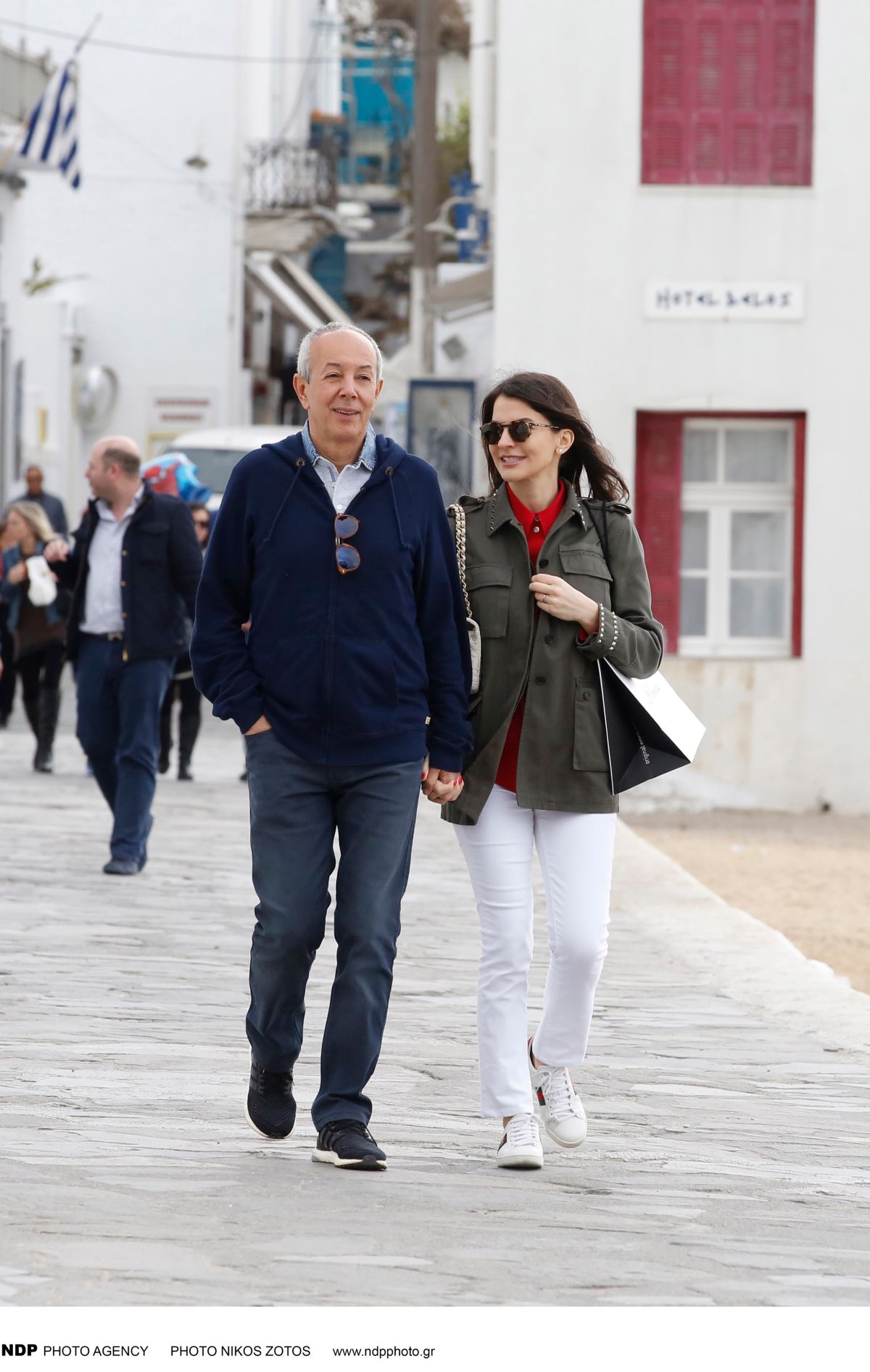 Δήμητρα Κούστα: Ποια είναι η νέα κολλητή της Βίσση - Το παρελθόν της, η έπαυλη και ο χλιδάτος γάμος (Φωτογραφίες)