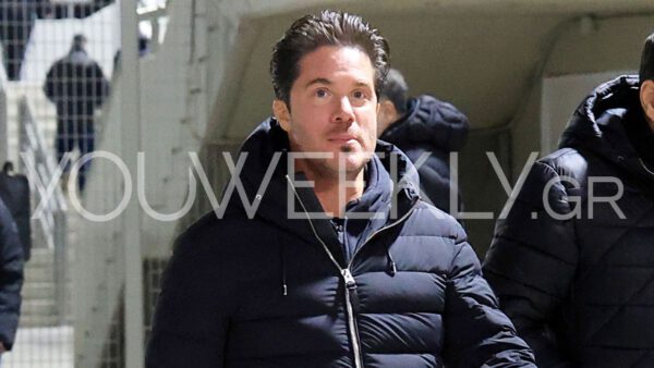 Νίκος Οικονομόπουλος