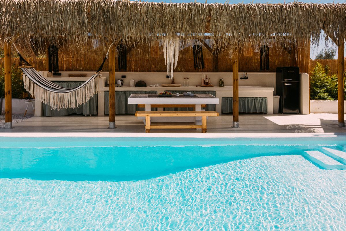 Luxury διαμονή στη φύση: Το Nomad Glamping στον Σχοινιά αλλάζει τα δεδομένα στην Αττική!