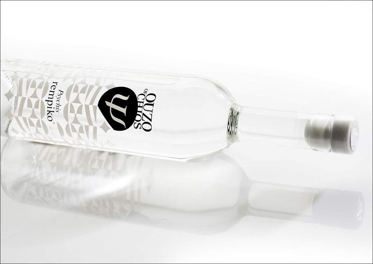 Παραδοσιακή Ποτοποιία Ψυχής: Το μυστικό της Χίου που μπαίνει ξανά δυναμικά στο ποτήρι σου