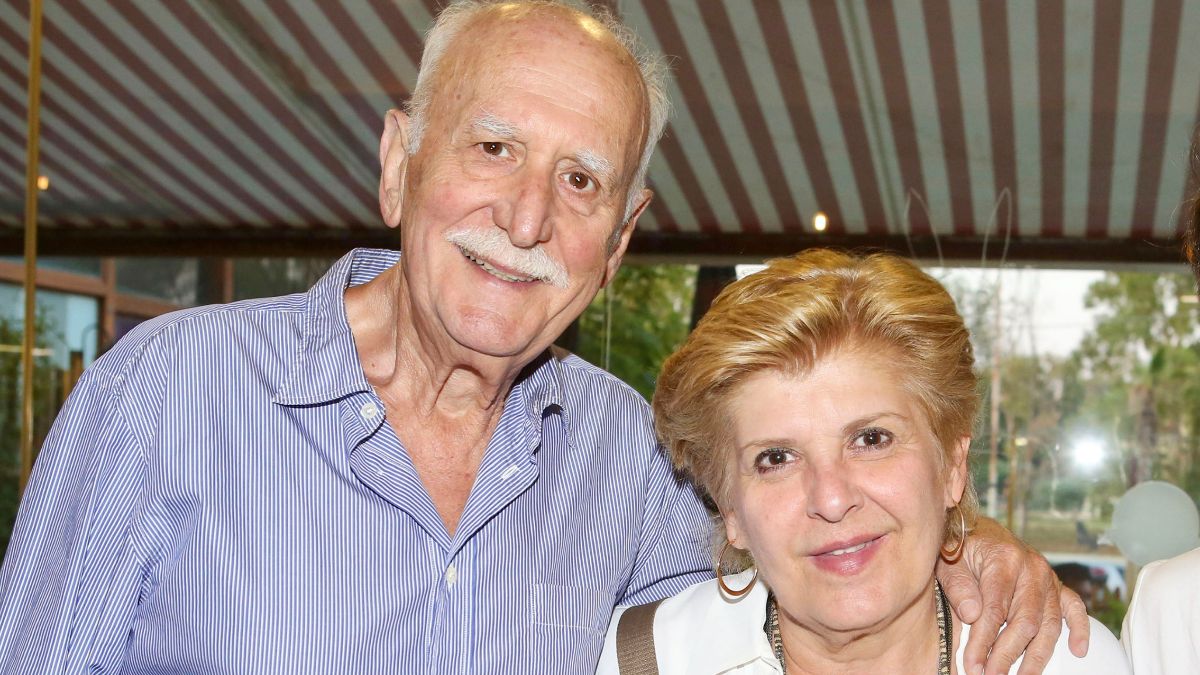 παπαδάκης τίνα