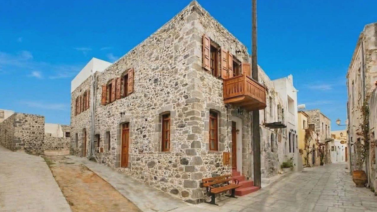 Patriko Nisyrian Guesthouse: Μείναμε σε ένα πέτρινο «καταφύγιο» στη Νίσυρο που είναι ο απόλυτος boutique προορισμός