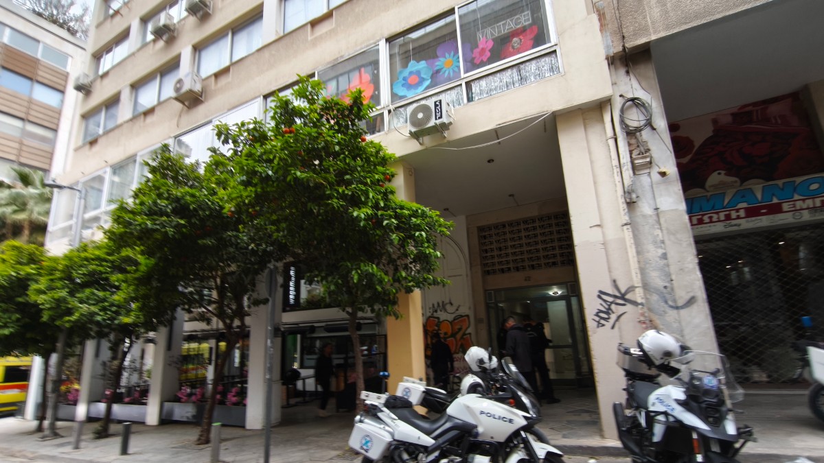 Πολυκατοικία Αθήνα νεκρή
