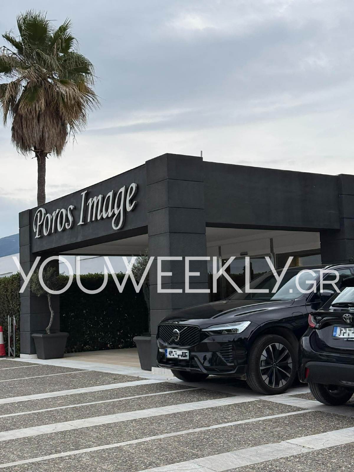 Κρασσάς: Πάσχα στον Πόρο χωρίς την Καγιά - Αποκλειστικές φωτογραφίες από το ξενοδοχείο που έμεινε και το πανάκριβο αμάξι του