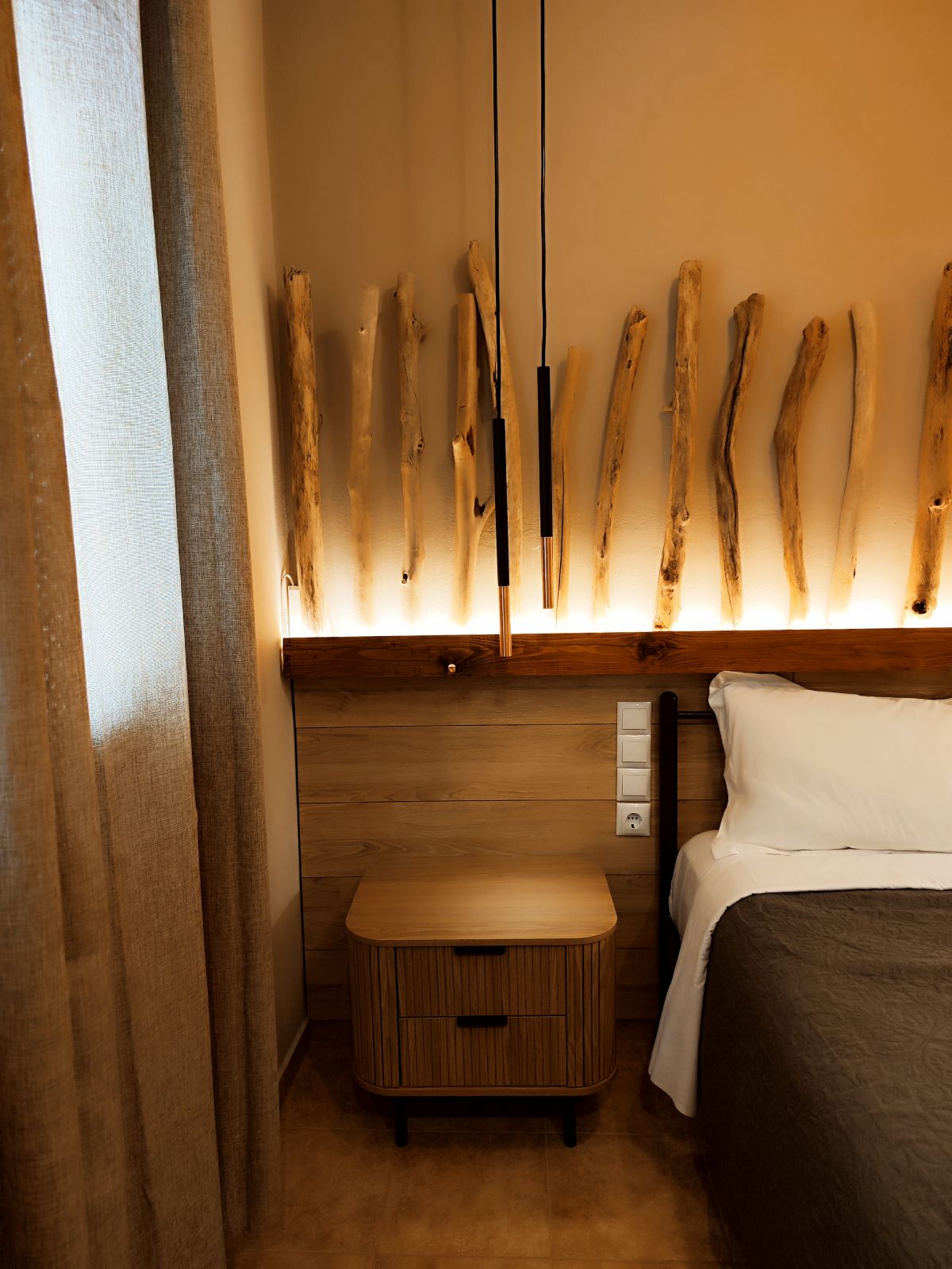 Poseidon Rooms: Το καλοκαιρινό καταφύγιο που επαναπροσδιορίζει τη φιλοξενία