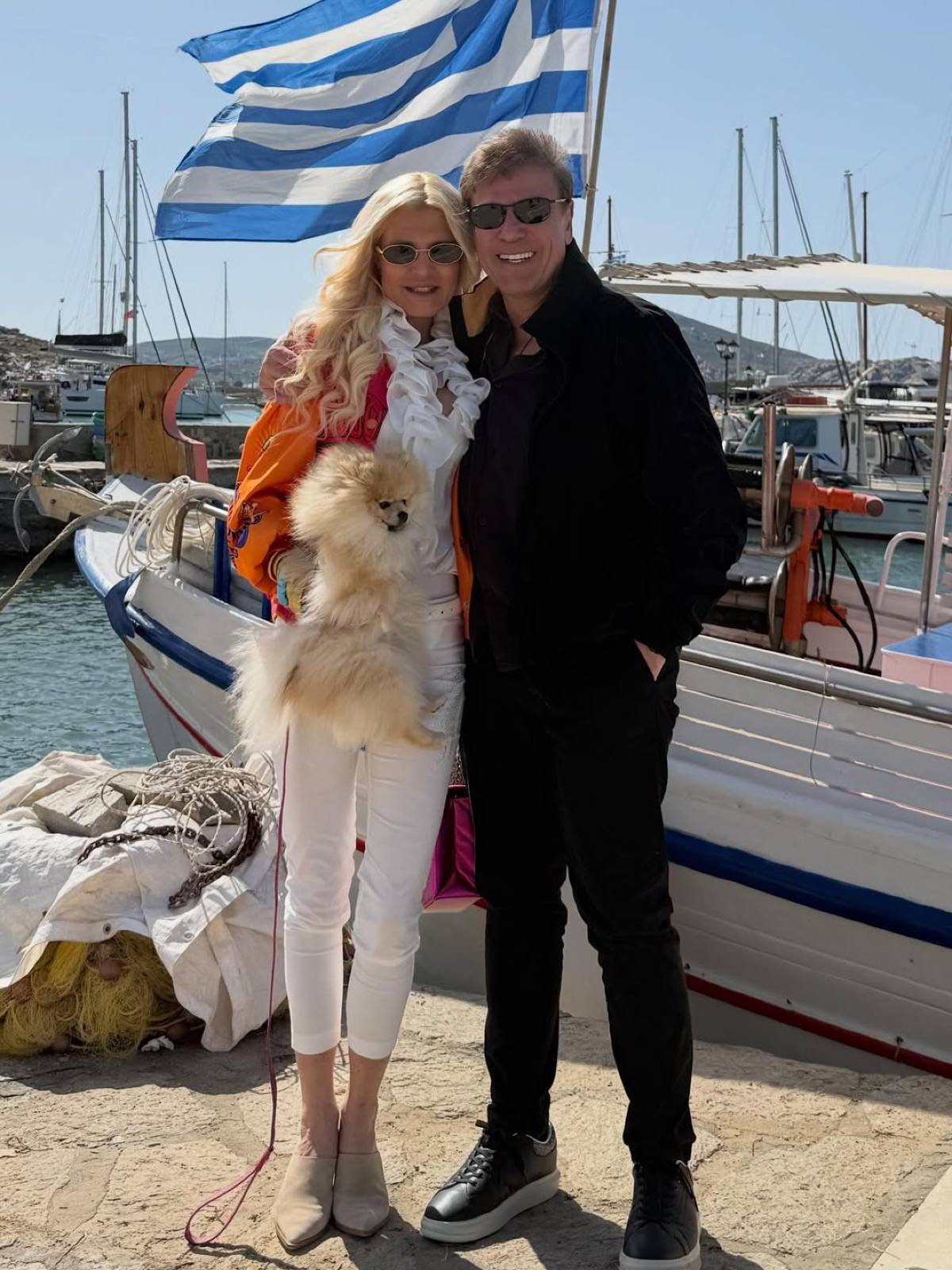 Σταυράκη σύντροφος