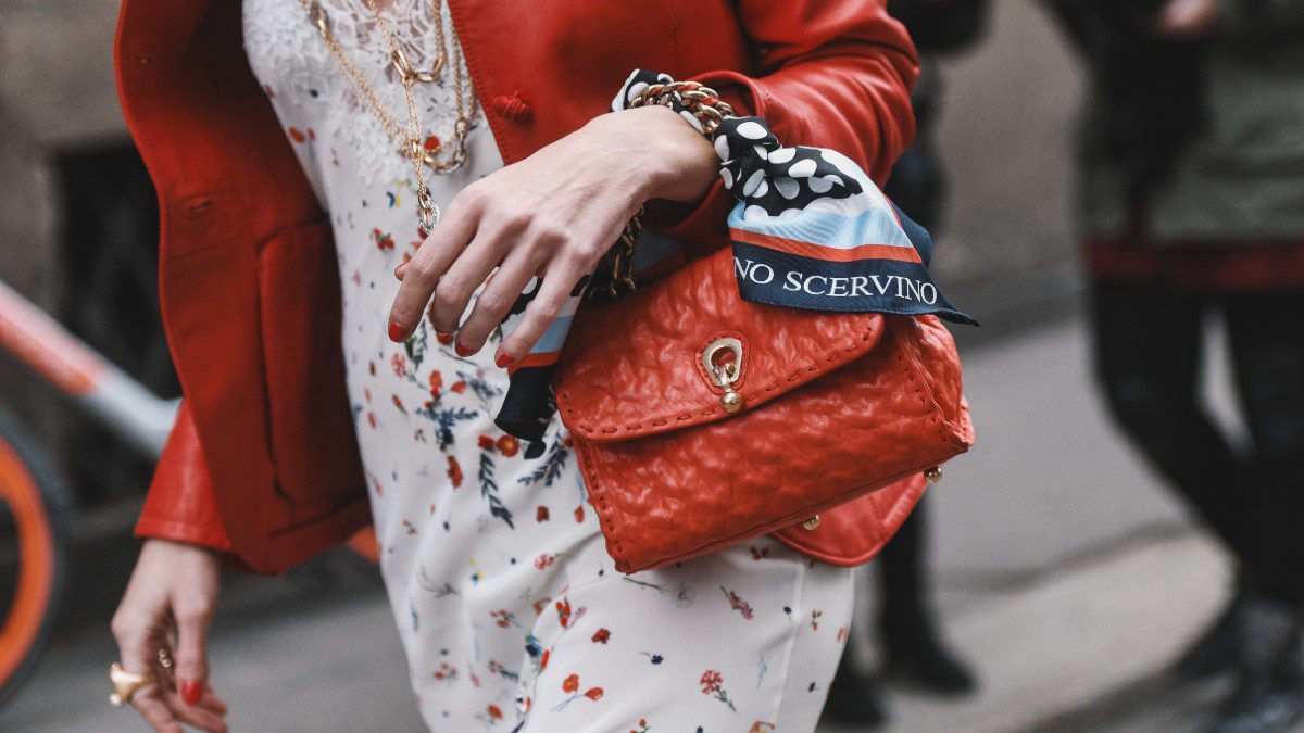 Κολιέ στο street style