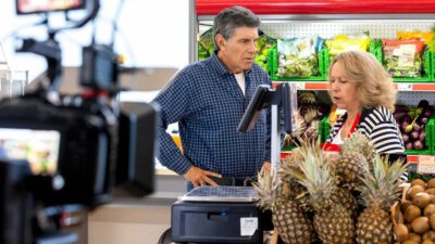 Σούπερ Ήρωες: Η νέα κωμική σειρά του ΑΝΤ1 με τον Μπέζο - Τι τηλεθέαση έκανε στην πρεμιέρα εχθές 6/4;