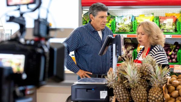 Σούπερ Ήρωες: Η νέα κωμική σειρά του ΑΝΤ1 με τον Μπέζο - Τι τηλεθέαση έκανε στην πρεμιέρα εχθές 6/4;