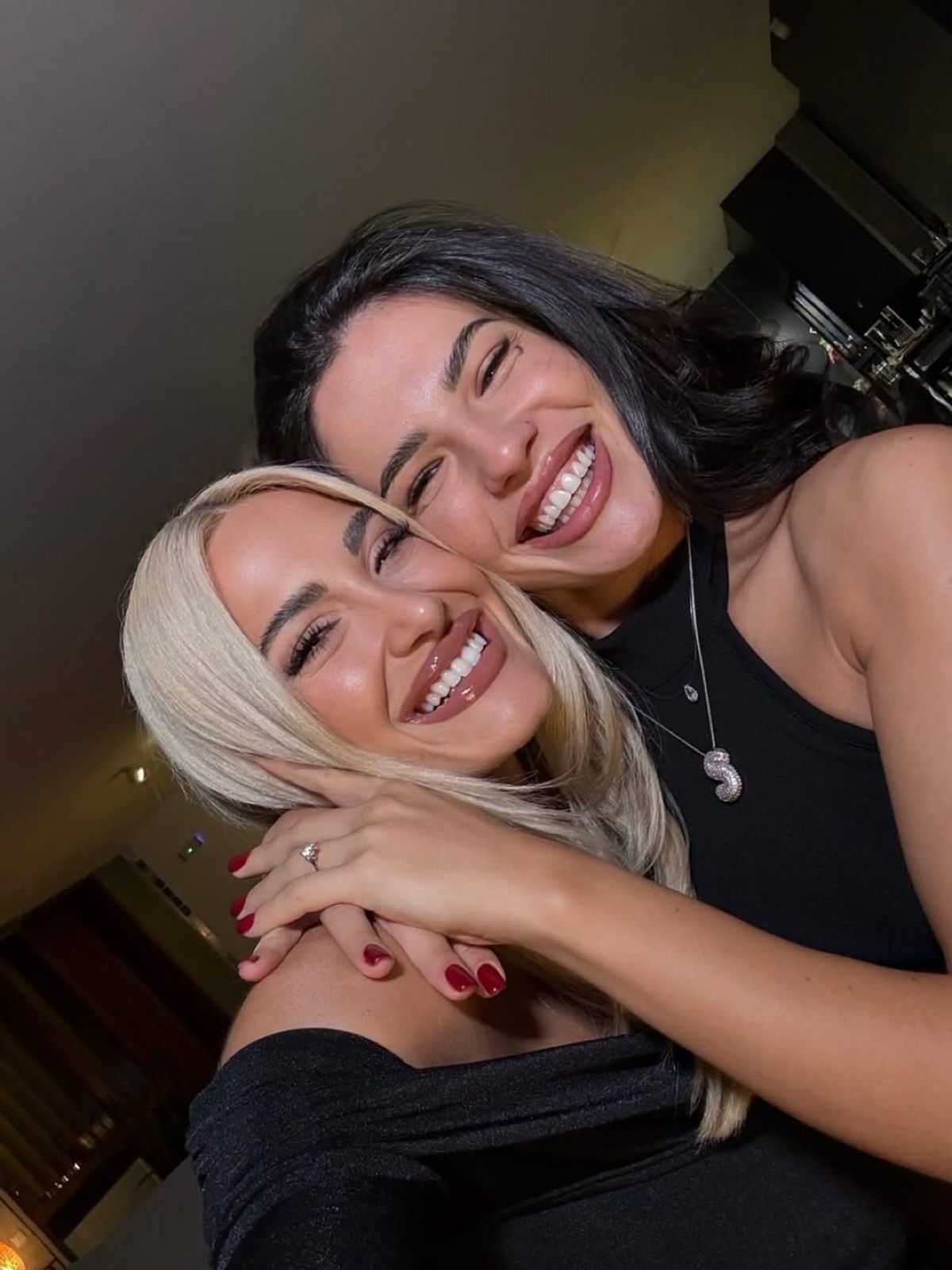 Ιωάννα Τούνη Στέλλα Πάσσαρη