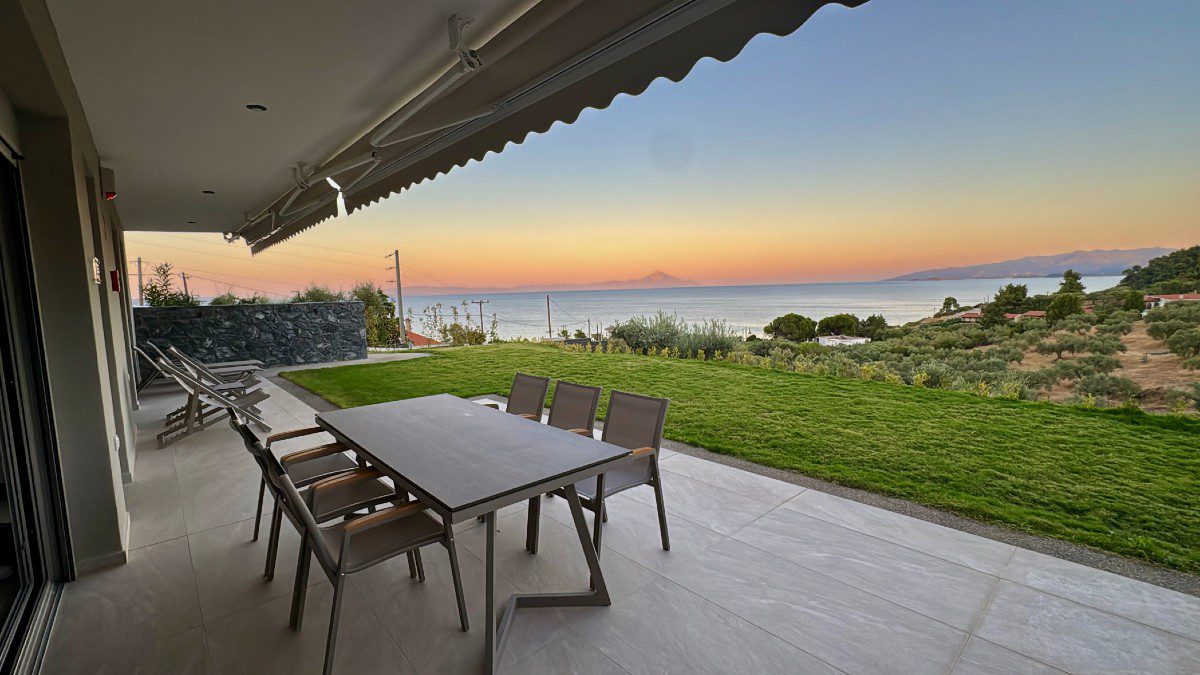 Eleopetra Villas: Το μυστικό καταφύγιο ηρεμίας στη Χαλκιδική με θέα που μαγεύει