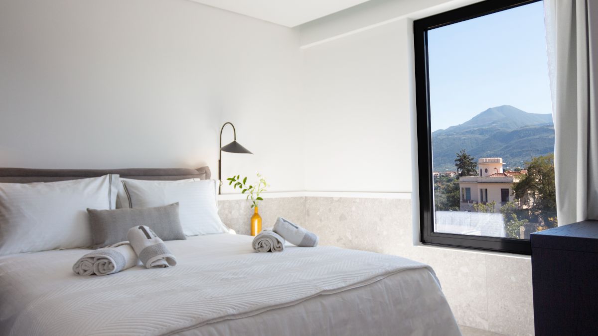 11 Suites: Smart luxury φιλοξενία στο κέντρο του Αιγίου