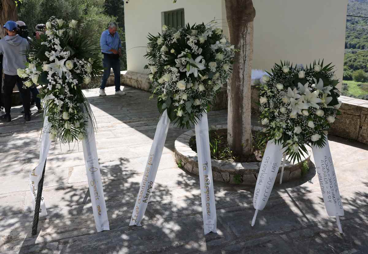 Κηδεία Νικήτα στην Κρήτη