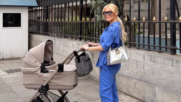 Η Κατερίνα Καινούργιου με την κόρη της