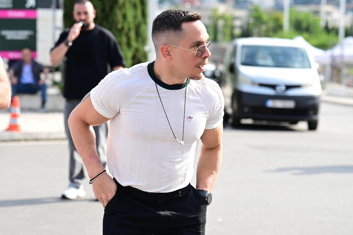 Λευτέρης Πετρούνιας