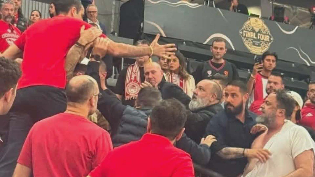 Επεισόδιο με Βαγγέλη Μαρινάκη και Γρηγόρη Δημητριάδη
