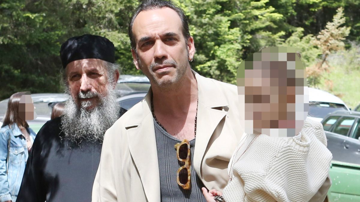 Ο Πάνος Μουζουράκης στη βάφτιση του γιου του