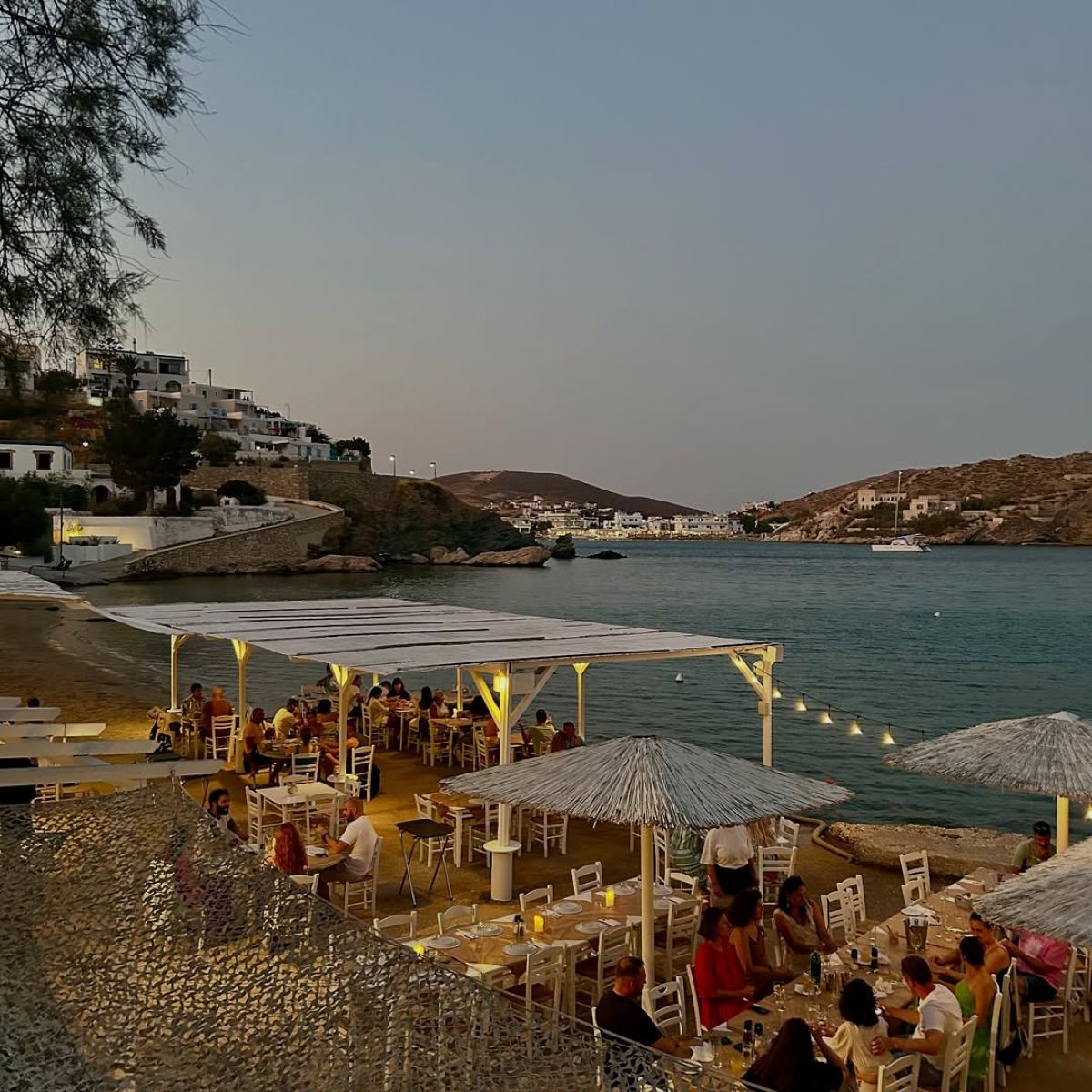 Αχλάδι: Αυθεντικό καλοκαίρι δίπλα στη θάλασσα!