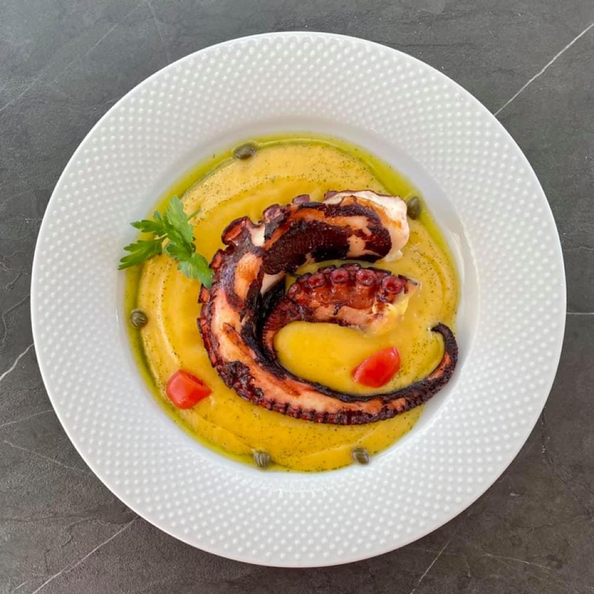 Alati All-Day Bar & Restaurant: Εκεί που το Ιόνιο σερβίρεται στο πιάτο!