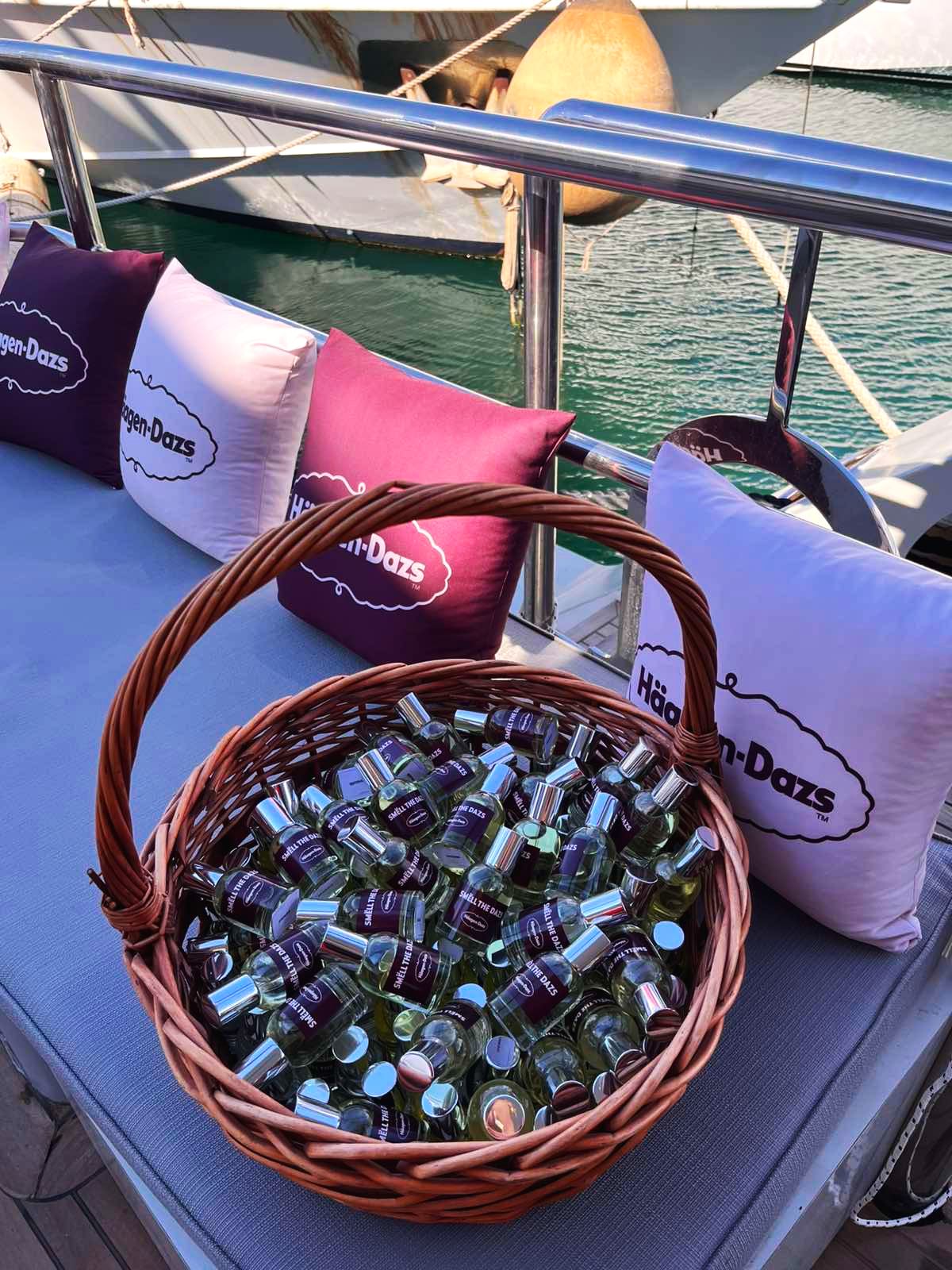 Τι συνέβη στο πιο luxurious yacht party της Häagen-Dazs στην Αθηναϊκή Ριβιέρα