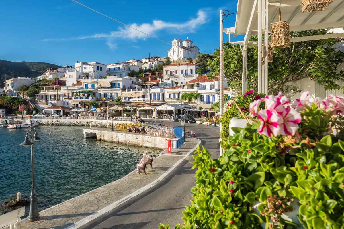 Άνδρος: Το κυκλαδίτικο νησί που θα σε κάνει να ερωτευτείς το καλοκαίρι ξανά
