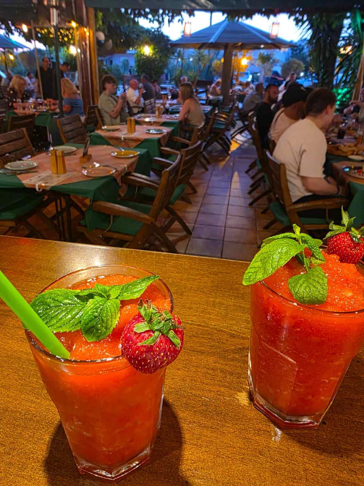 Στο Olive Tree Restaurant της Ζακύνθου η ελληνική φιλοξενία έχει γεύση καλοκαιριού!