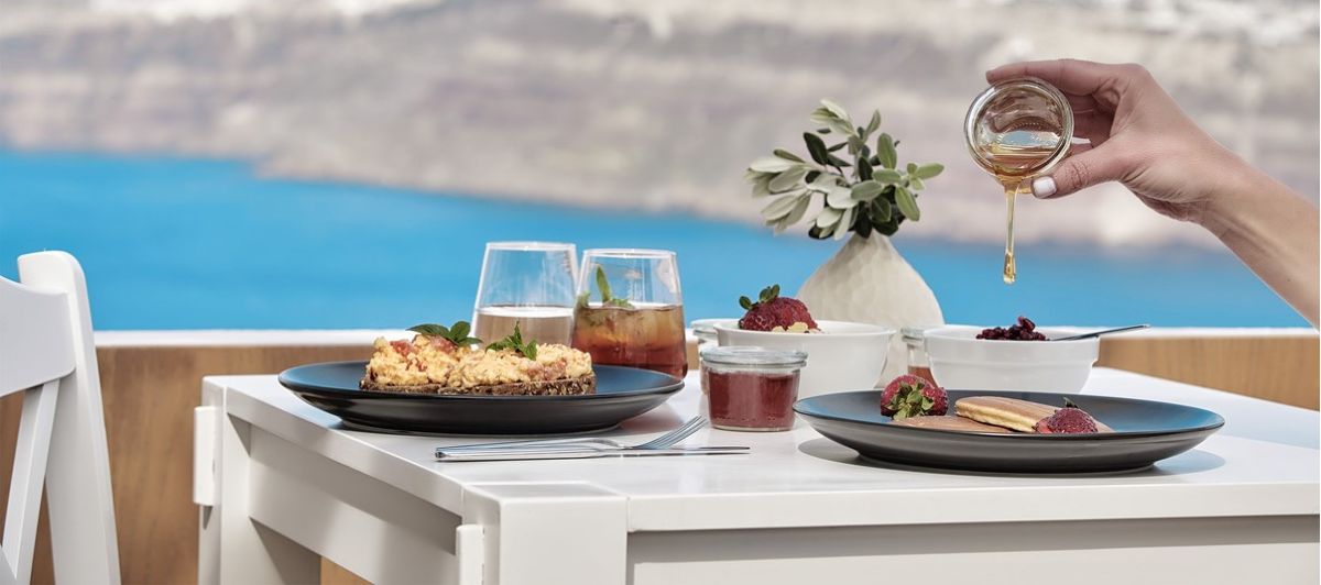 Apanemo Hotel & Suites: Το πιο chic καταφύγιο του φετινού καλοκαιριού βρίσκεται στη Σαντορίνη!