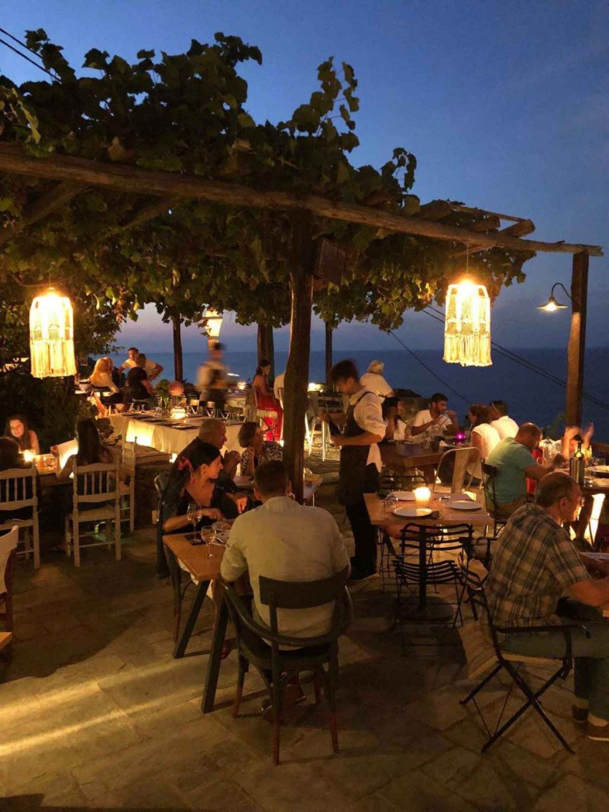 Agapitos Villas & Guesthouses: Quiet luxury, θέα στο Αιγαίο και γαστρονομία με υπογραφή
