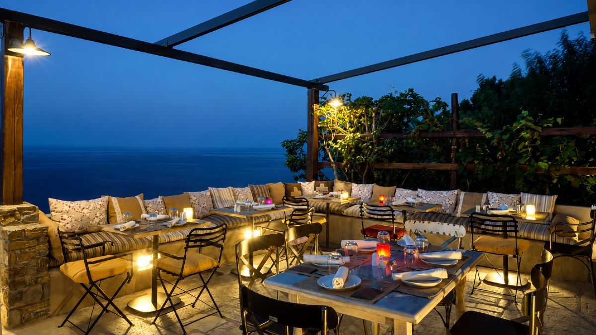 Agapitos Villas & Guesthouses: Quiet luxury, θέα στο Αιγαίο και γαστρονομία με υπογραφή