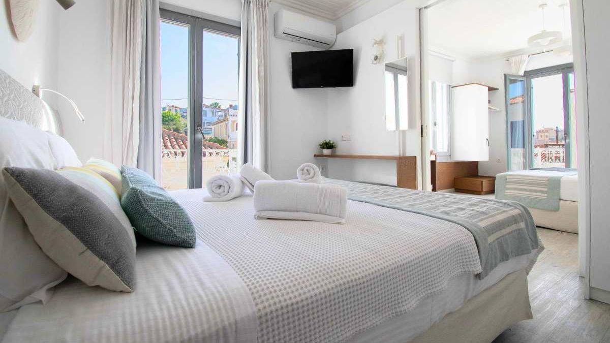 Aurora Rooms & Suites: Το boutique καταφύγιο στις Σπέτσες που συνδυάζει πολυτέλεια και χαλάρωση!