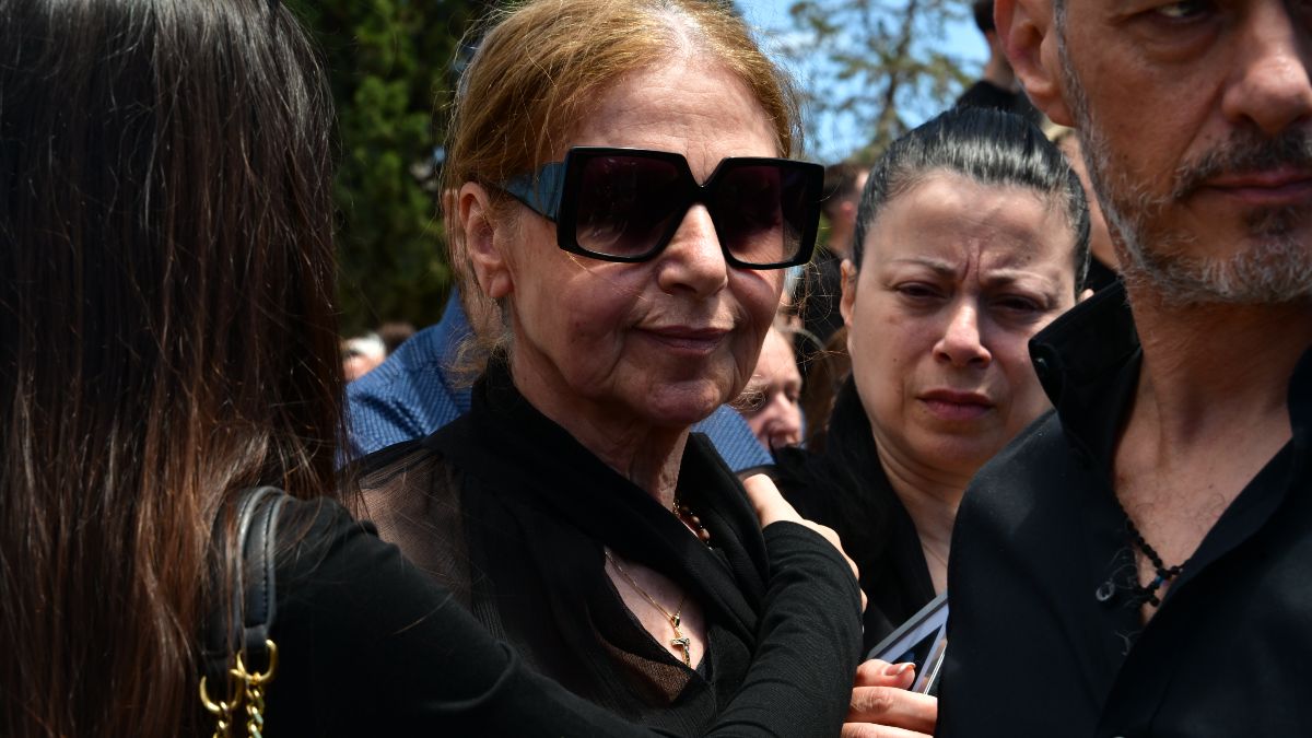 Κηδεία Γωγώς Μαστροκώστα