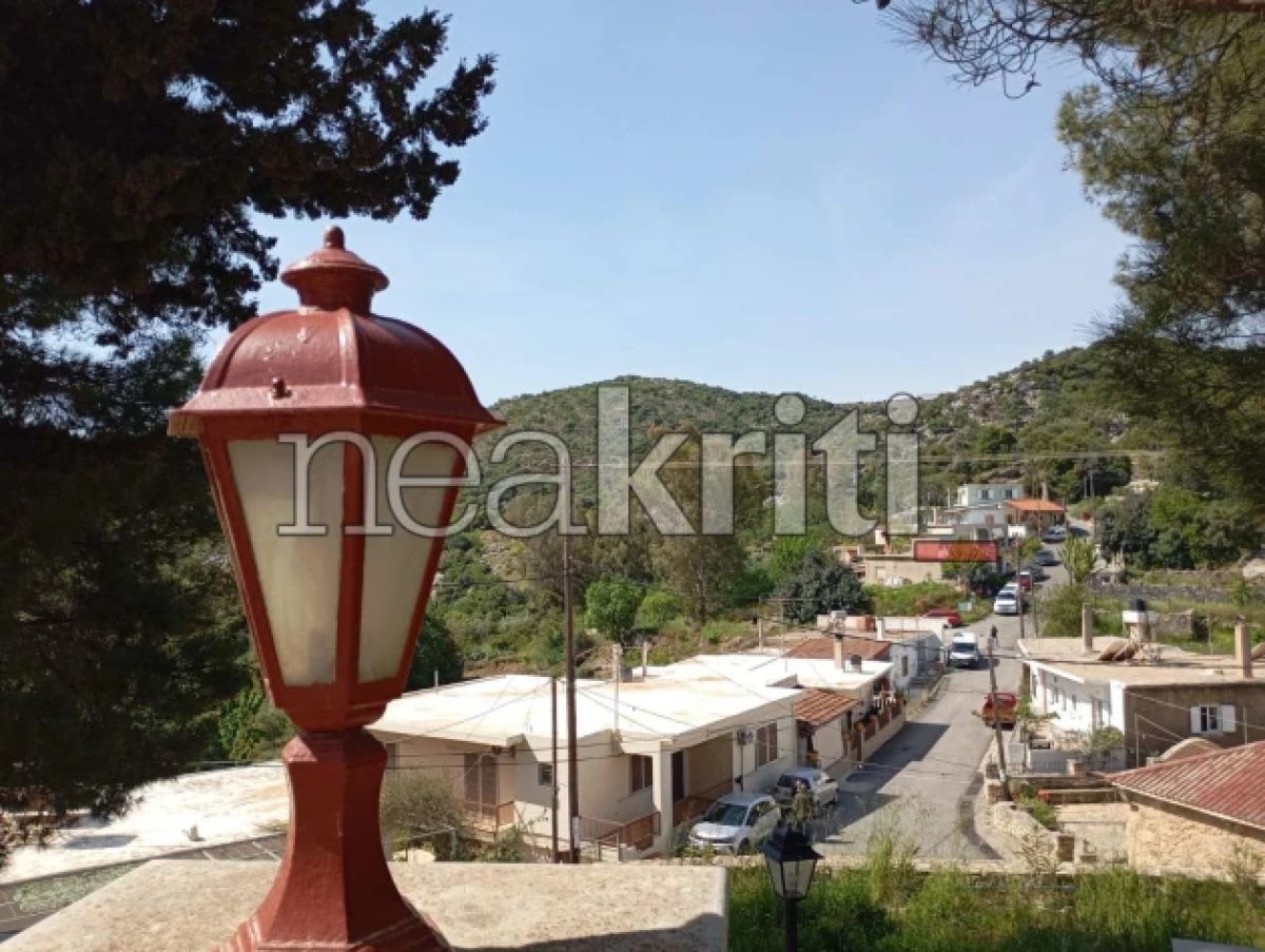 Κηδεία Νικήτα στην Κρήτη