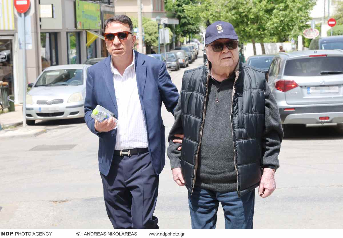 Μαρινέλλα: Βαρύ το κλίμα στο μνημόσυνό της - Ποιοι έδωσαν το «παρών»