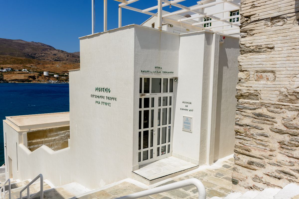 Άνδρος: Το κυκλαδίτικο νησί που θα σε κάνει να ερωτευτείς το καλοκαίρι ξανά