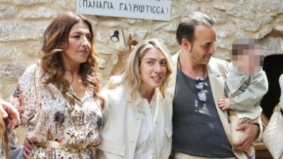 Μουζουράκης, Παπαρίζου