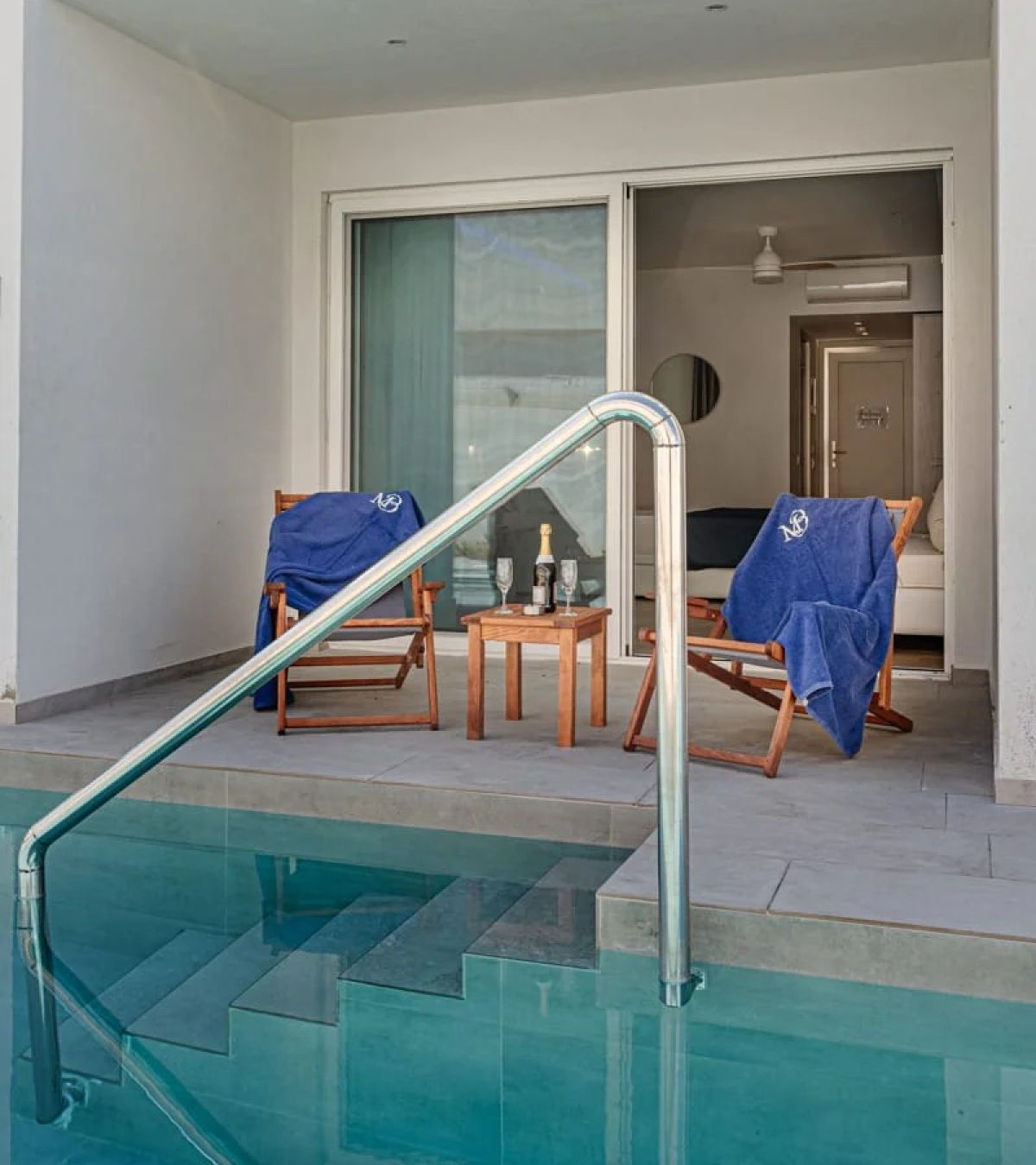 MB Group Hotels: Η νέα εποχή της premium φιλοξενίας στη Ζάκυνθο έχει χρώμα… bleu