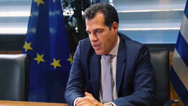 Θάνος Πλεύρης