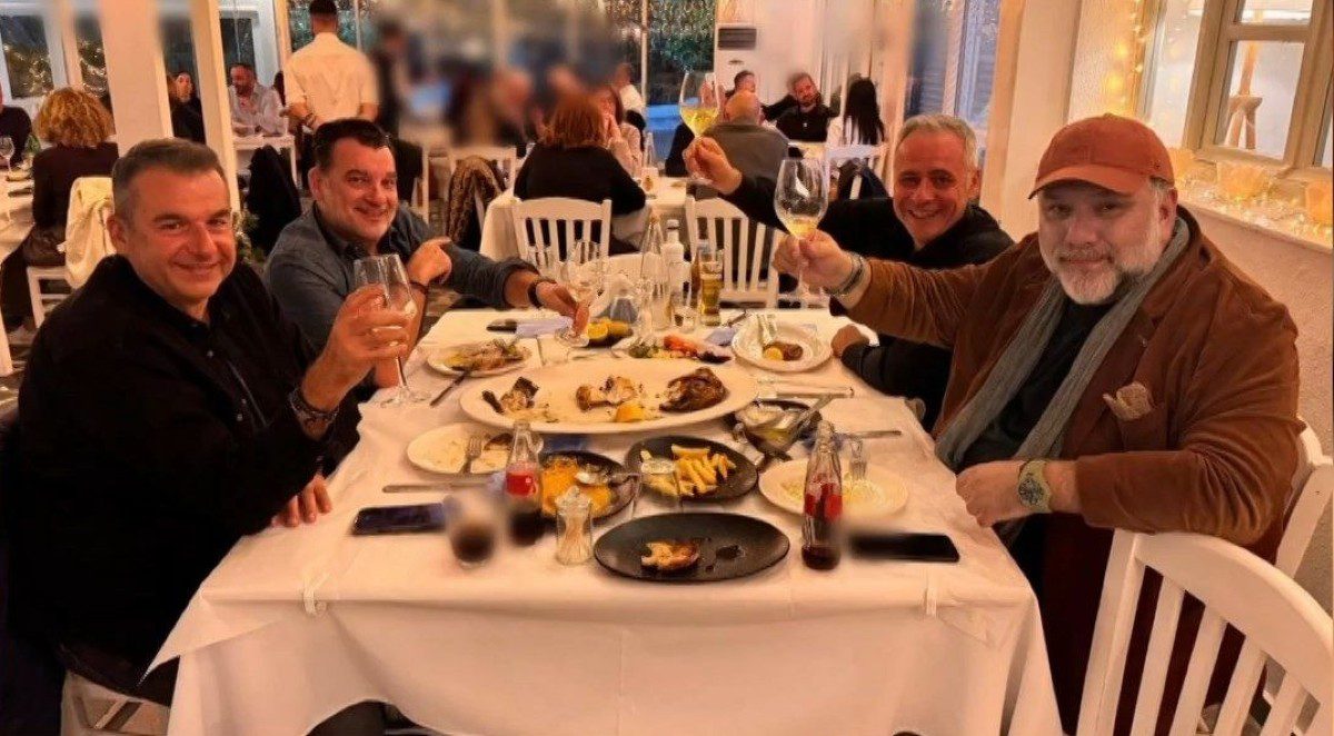Δείπνο Γρηγόρης Αρναούτογλου, Γιώργος Λιάγκας