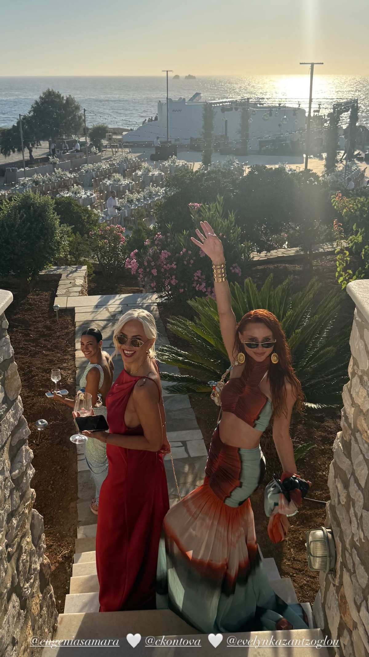 Χριστίνα Κοντοβά, Έβελυν Καζαντζόγλου
