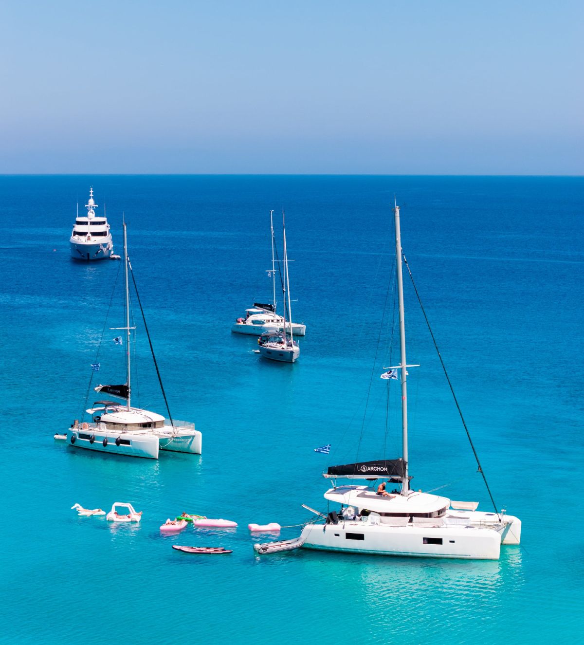 ARCHON Yachting: Το απόλυτο «εισιτήριο» για πολυτελείς διακοπές στα ελληνικά νησιά