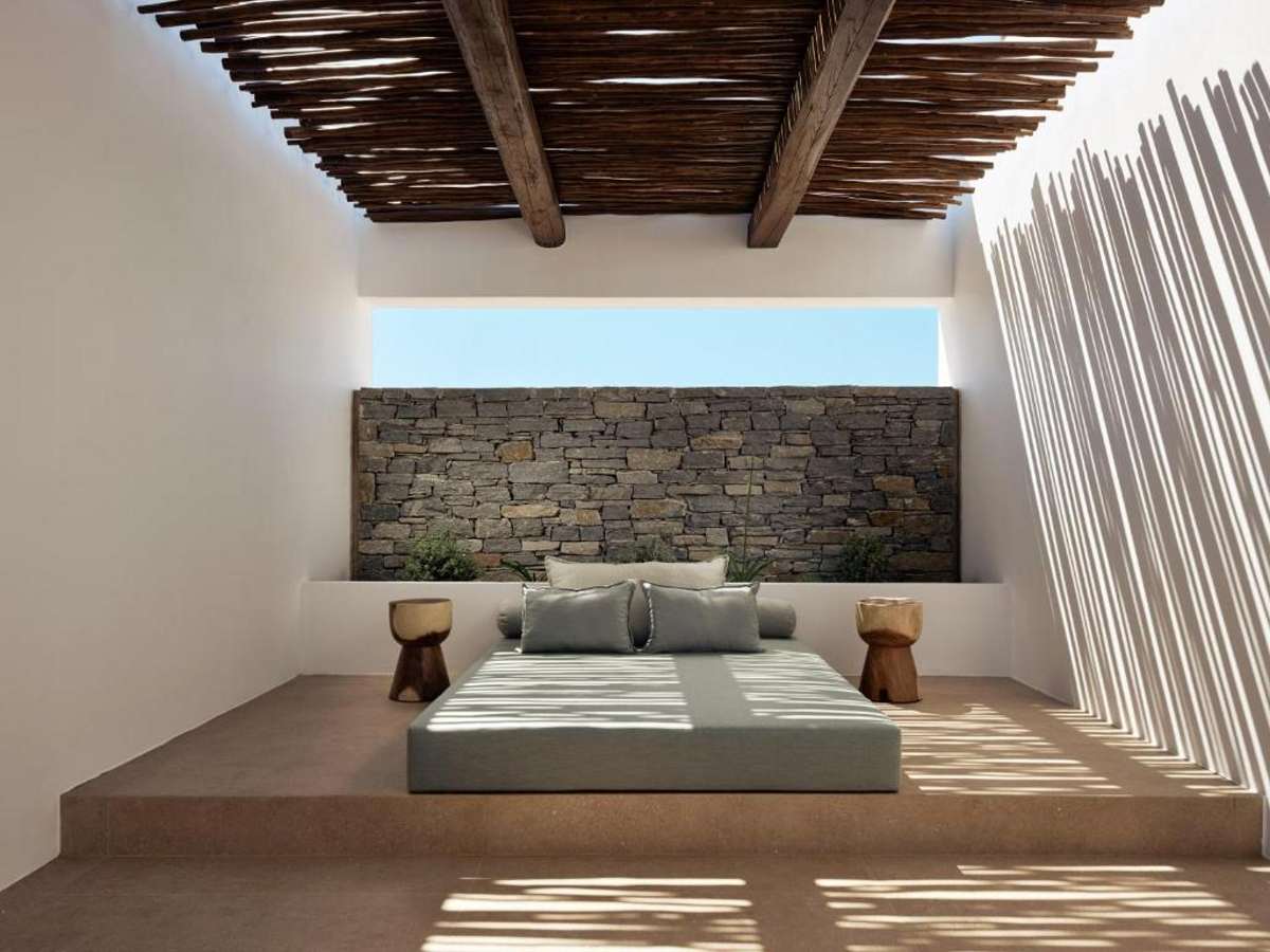 Orosea Paros