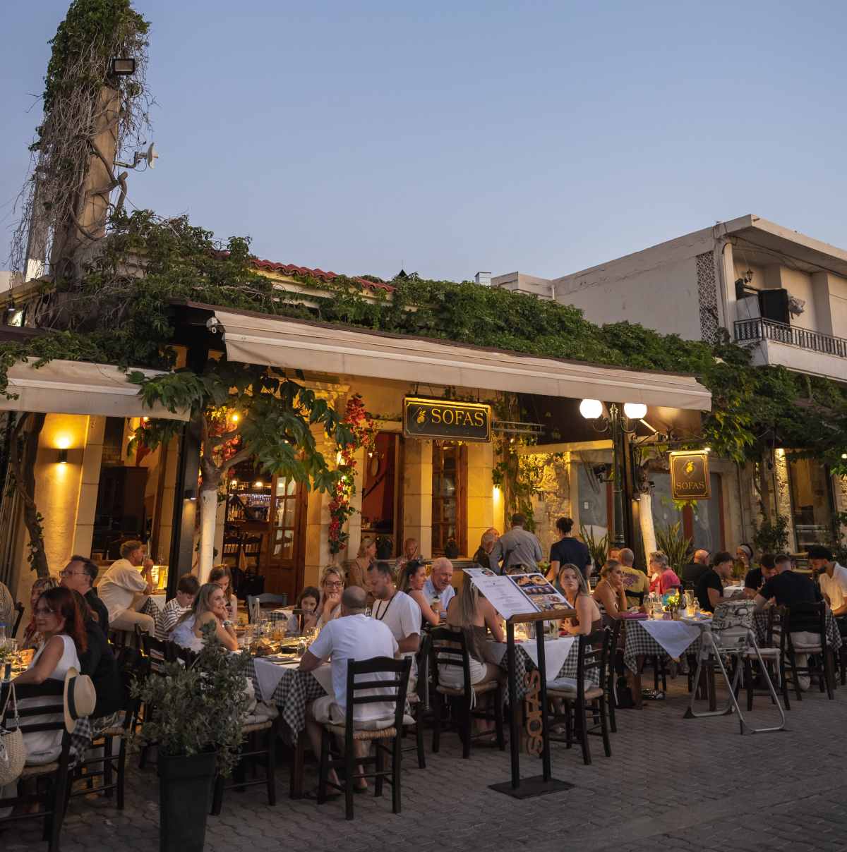 sofas taverna