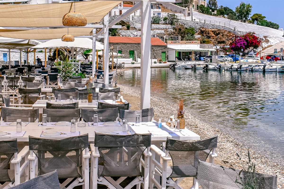 Sofrano The Yacht Club: Η πιο γευστική στάση του καλοκαιριού βρίσκεται στα Λουτρά Κύθνου!