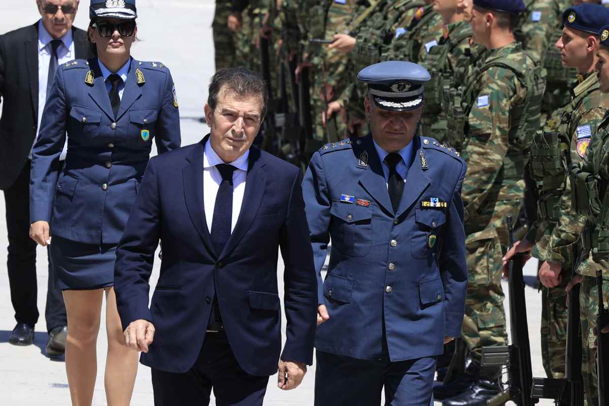 Κηδεία Ταγαρά