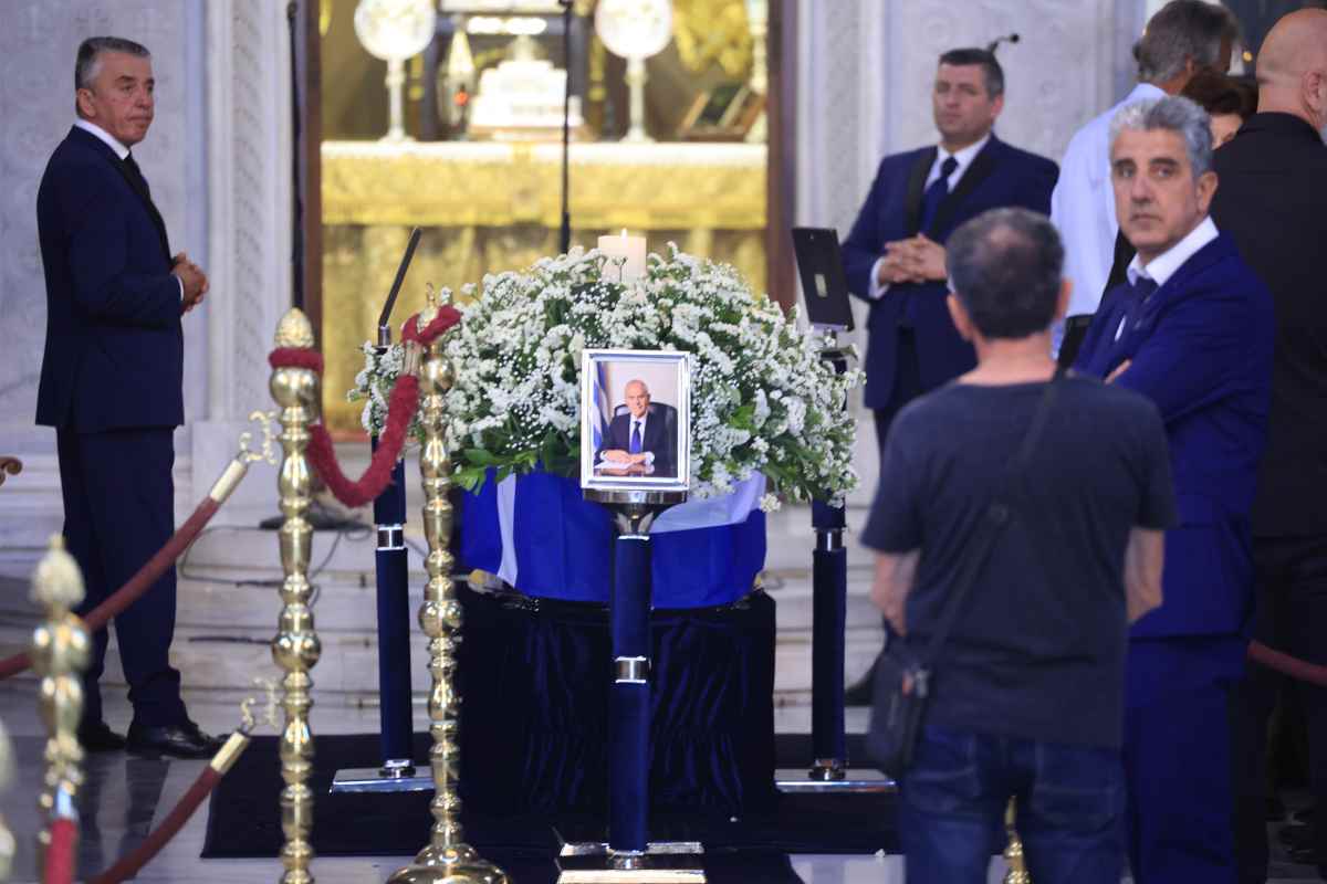 Κηδεία Ταγαρά